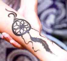 Hoe om te sorg vir `n ontwerp wat met Henna gemaak is