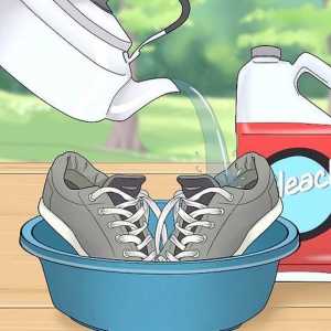 Hoe om die slegte reuk van stinkende skoene uit te skakel