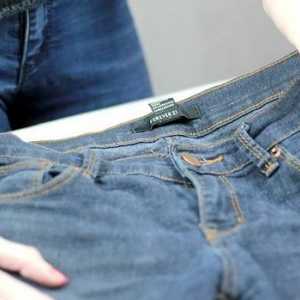 Hoe om `n paar verslete jeans te maak