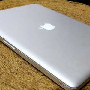Hoe om `n Macbook of MacBook Pro rekenaar skoon te maak