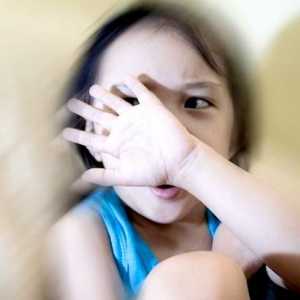 Hoe om tekens van mishandeling in minderjariges te herken
