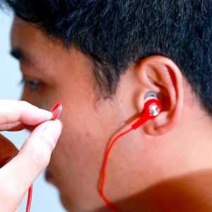 Hoe om `n gehoorapparaat te herstel