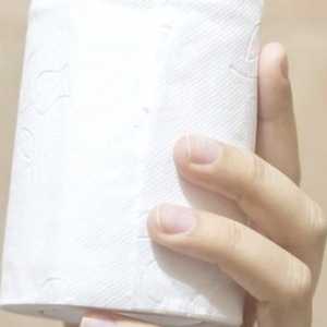 Hoe om hare te krul met toiletpapier